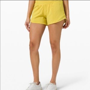 NWT Lululemon Hotty Hot LR shorts 4” lined SOLL